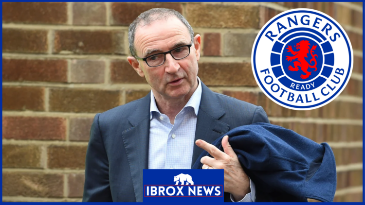 Martin O'Neill with Rangers badge