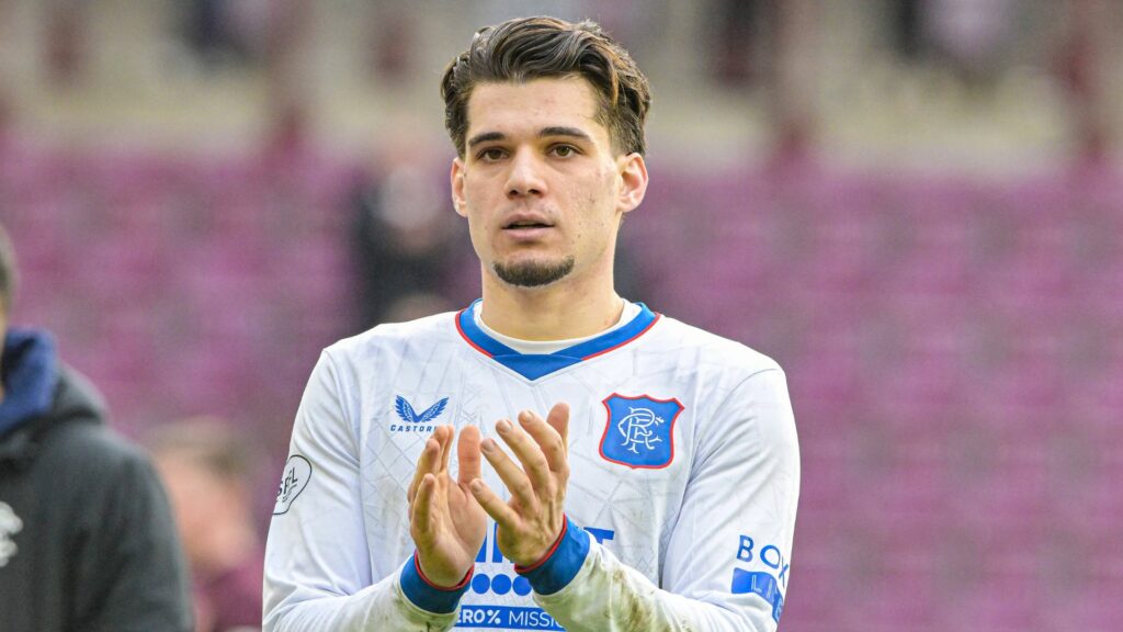 Ianis HAgi applauds Rangers fans