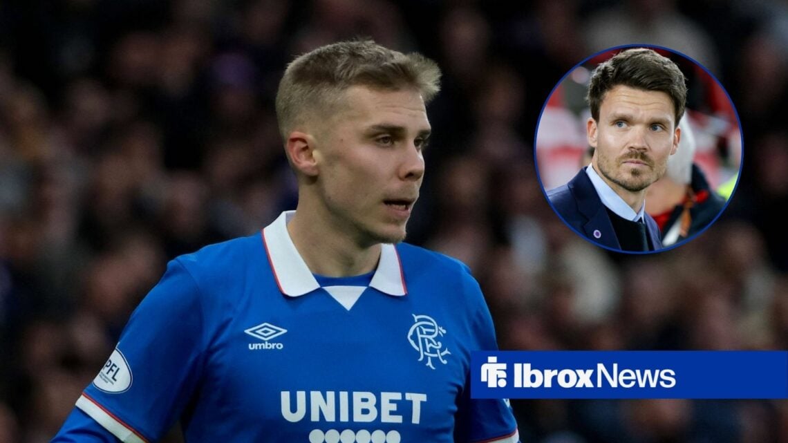 Oliver Antman looking at Danny Rohl in circle