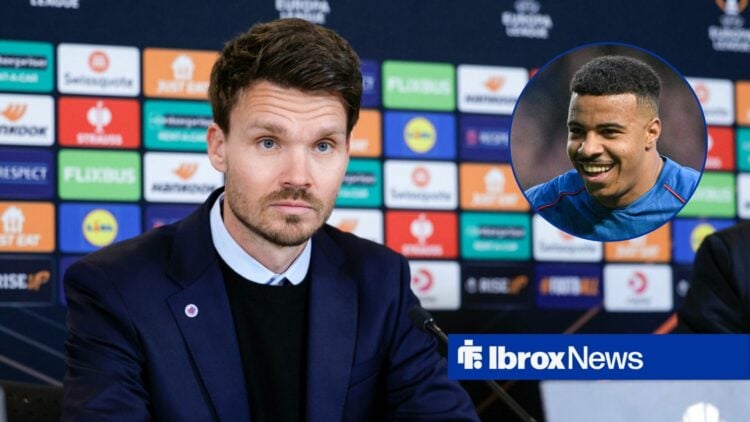 Danny Rohl looking at Hamza Igamane in circle