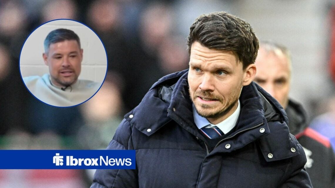 Darren O'Dea looking at Rangers manager Danny Rohl.